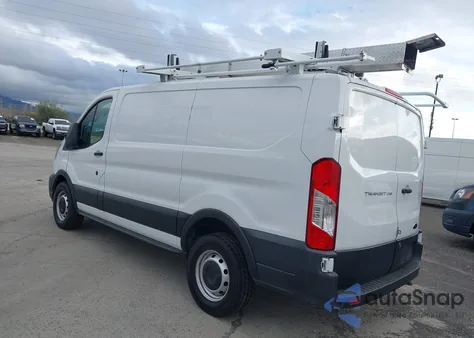 2020 Ford Transit-250 z USA, uszkodzony, nr VIN 1FTBR1Y88LKB46363